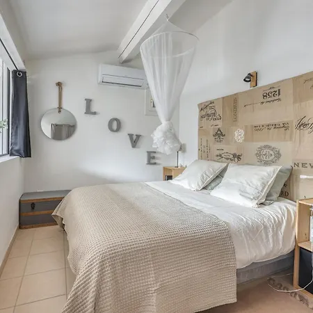 Dom wakacyjny La Baie D'alon - Appt Climatise Proche Saint-Cyr-sur-Mer
